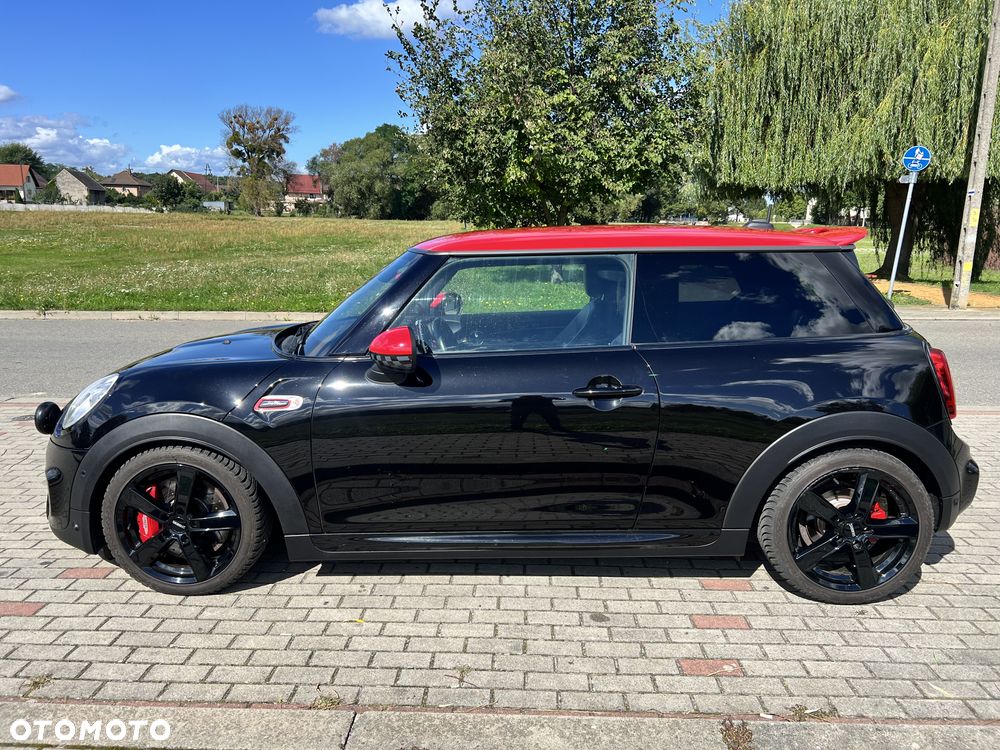 MINI John Cooper Works - 10