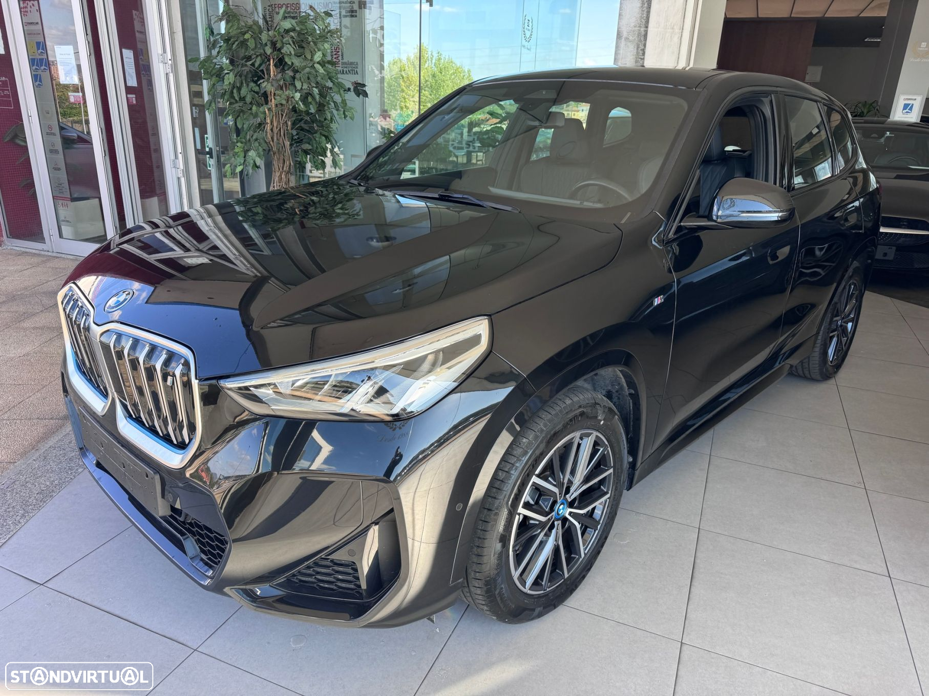 BMW iX1 xDrive30 Pack Desportivo M - 5