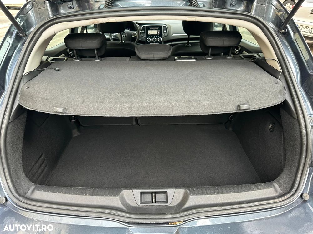 Renault Megane Blue dCi 116 EDC Intens - 9