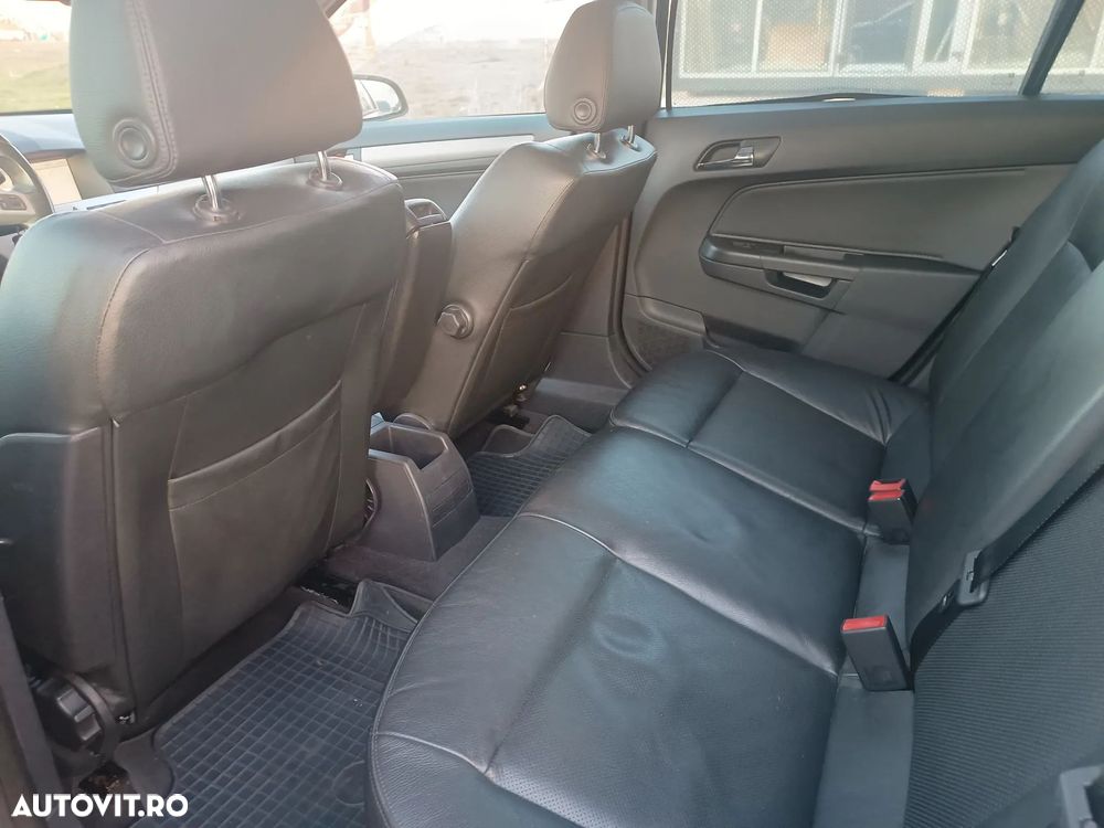 Opel Astra 1.9 CDTI DPF Edition Plus - 23