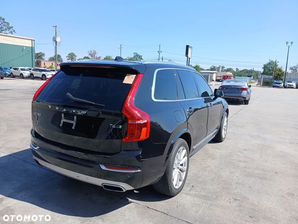 Volvo XC 90 - 10