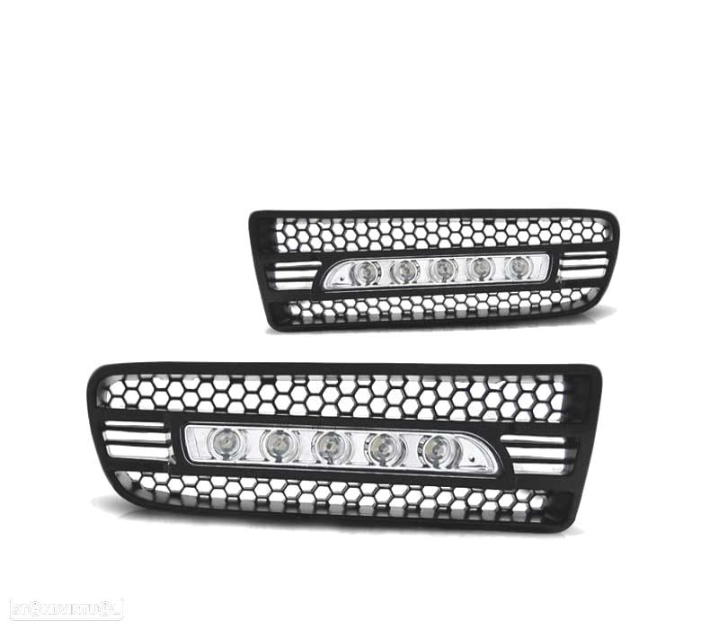 TAMPA DE NEVOEIRO COM LUZES DIURNAS PARA VOLKSWAGEN VW GOLF 4 LED 97-03 BLACK - 1