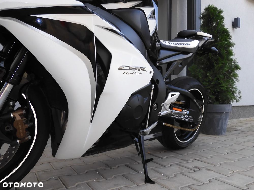 Honda CBR - 24
