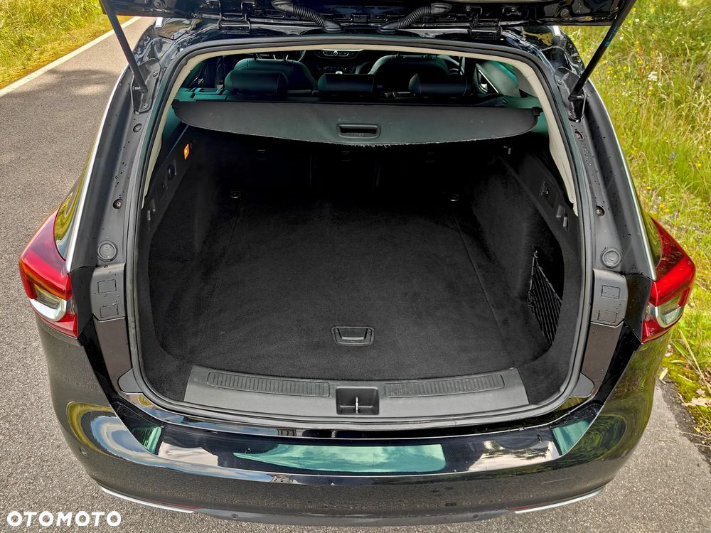 Opel Insignia - 32