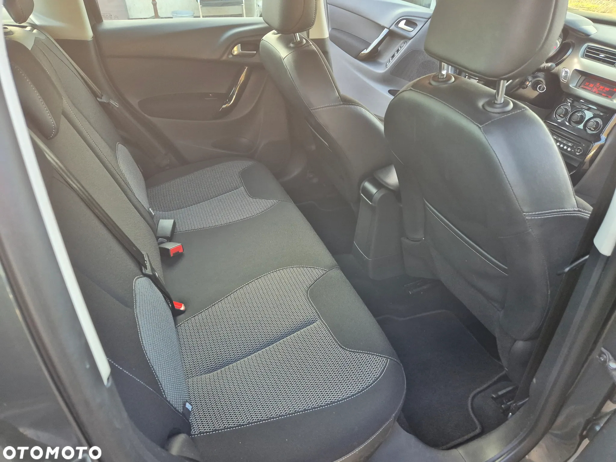 Citroën C3 1.2 PureTech GPF Live - 18