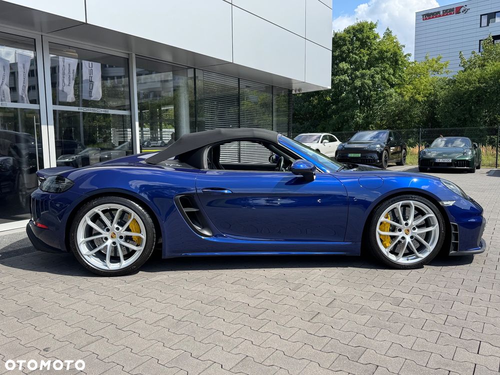 Porsche 718 Spyder - 5