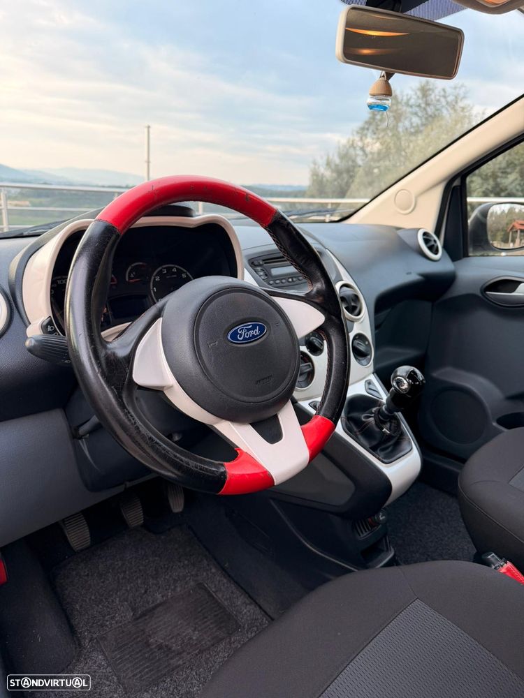 Ford KA - 4