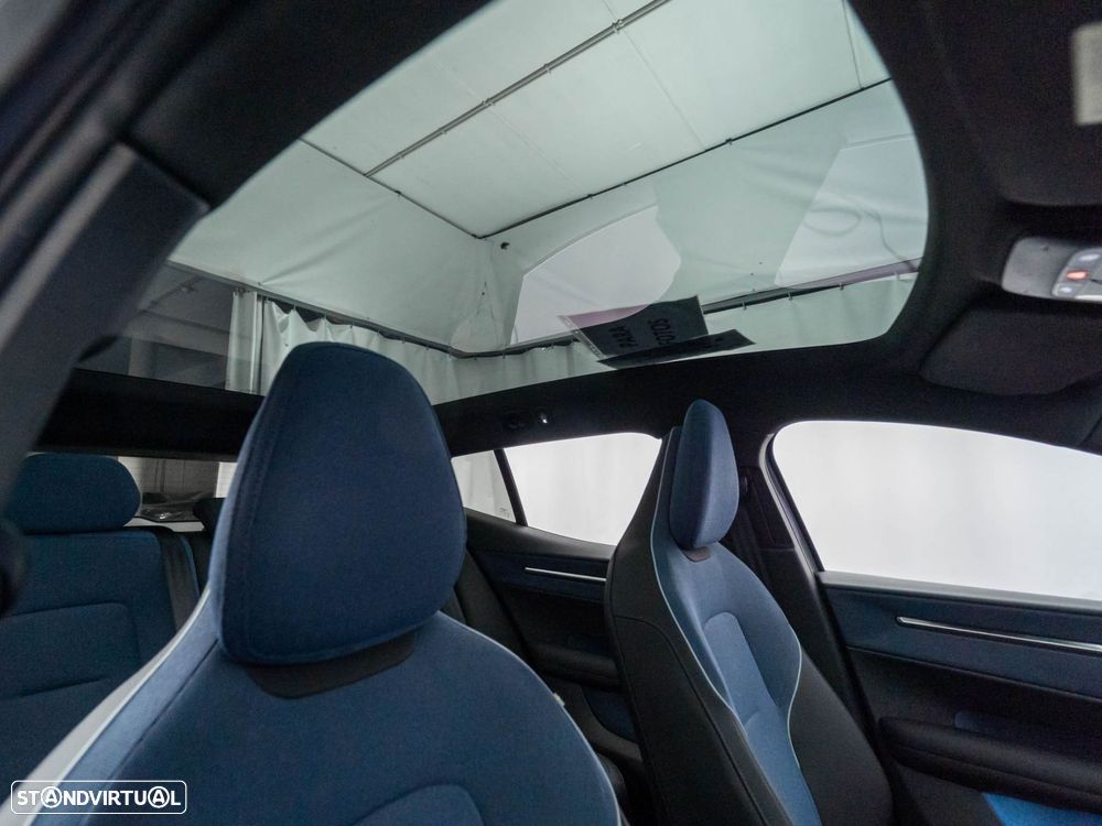 Volvo EX30 69 kWh Single Motor Extended Range Ultra - 37