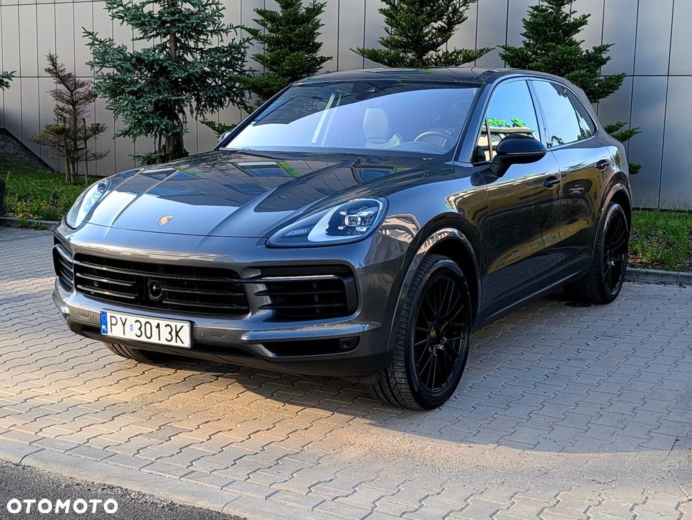 Porsche Cayenne Standard - 2