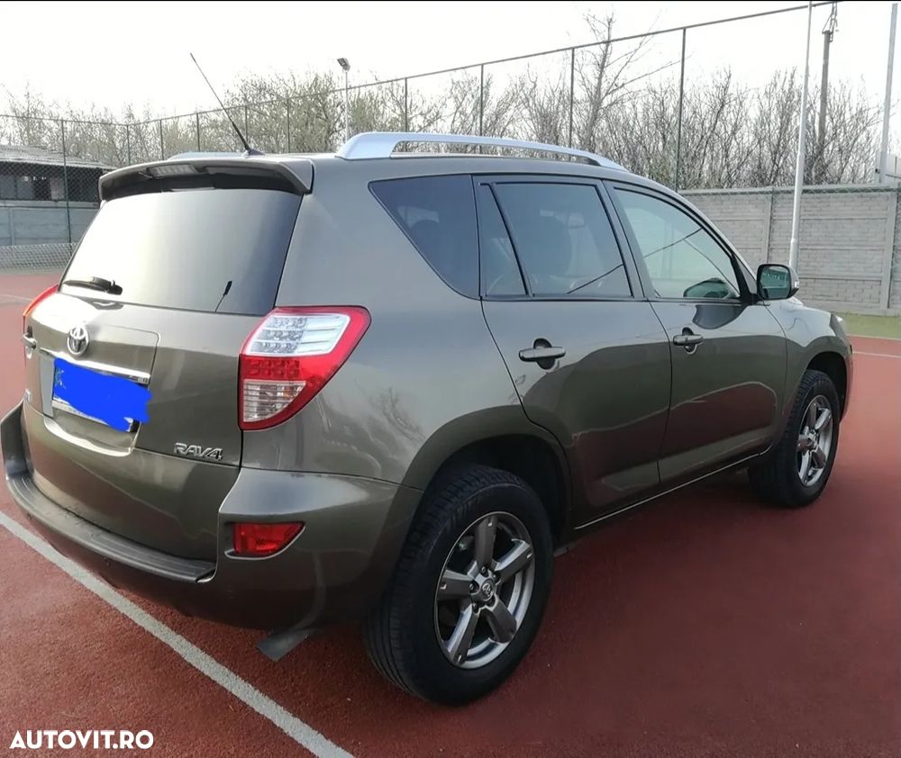Toyota Rav4 2012 photo 3