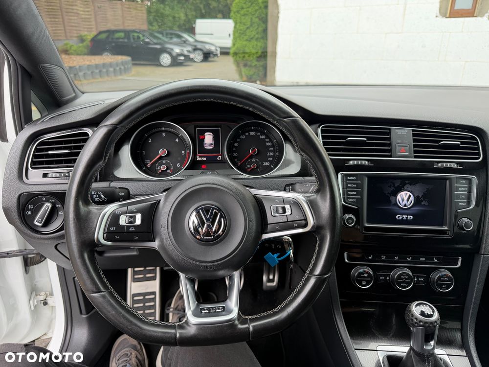 Volkswagen Golf 2.0 TDI BMT GTD - 19