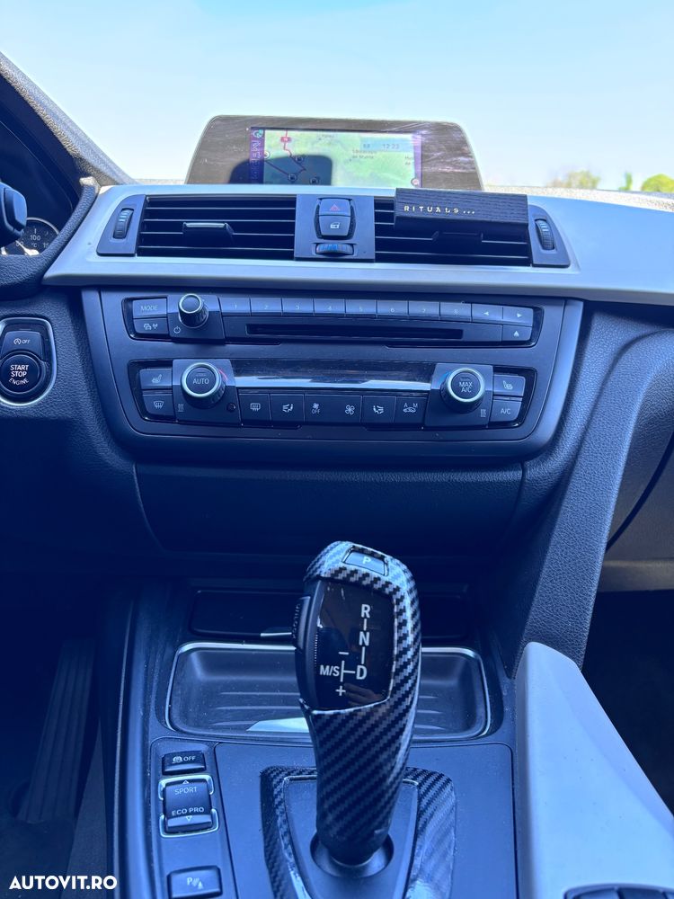 BMW Seria 3 320d Aut. - 7