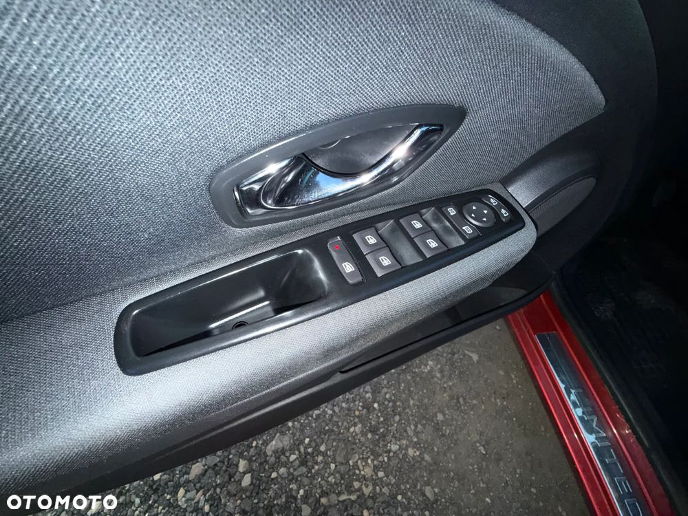 Renault Megane ENERGY TCe 115 Start & Stop Bose Edition - 16