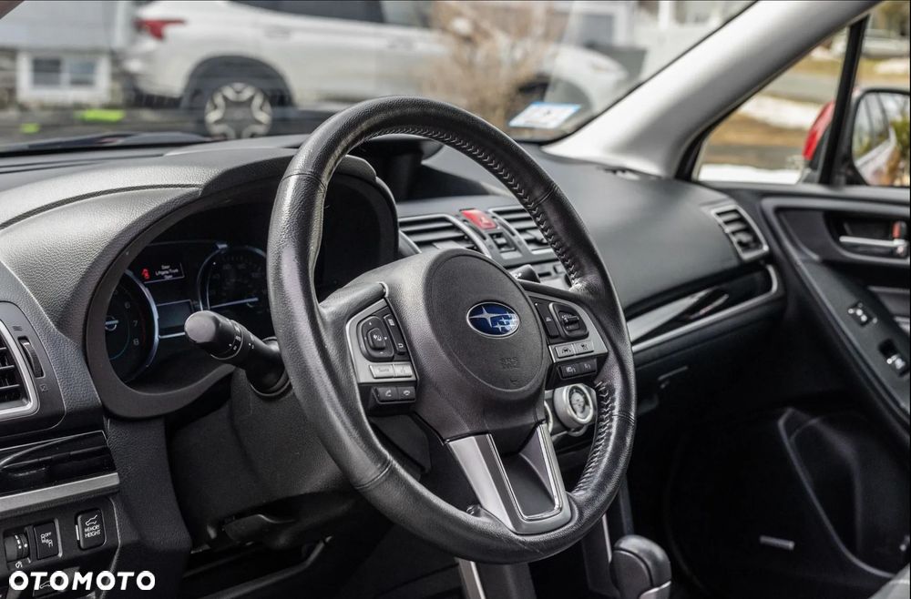 Subaru Forester 2.0 XT Platinum Lineartronic - 10