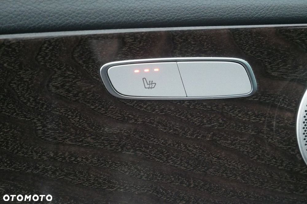 Mercedes-Benz Klasa E - 29