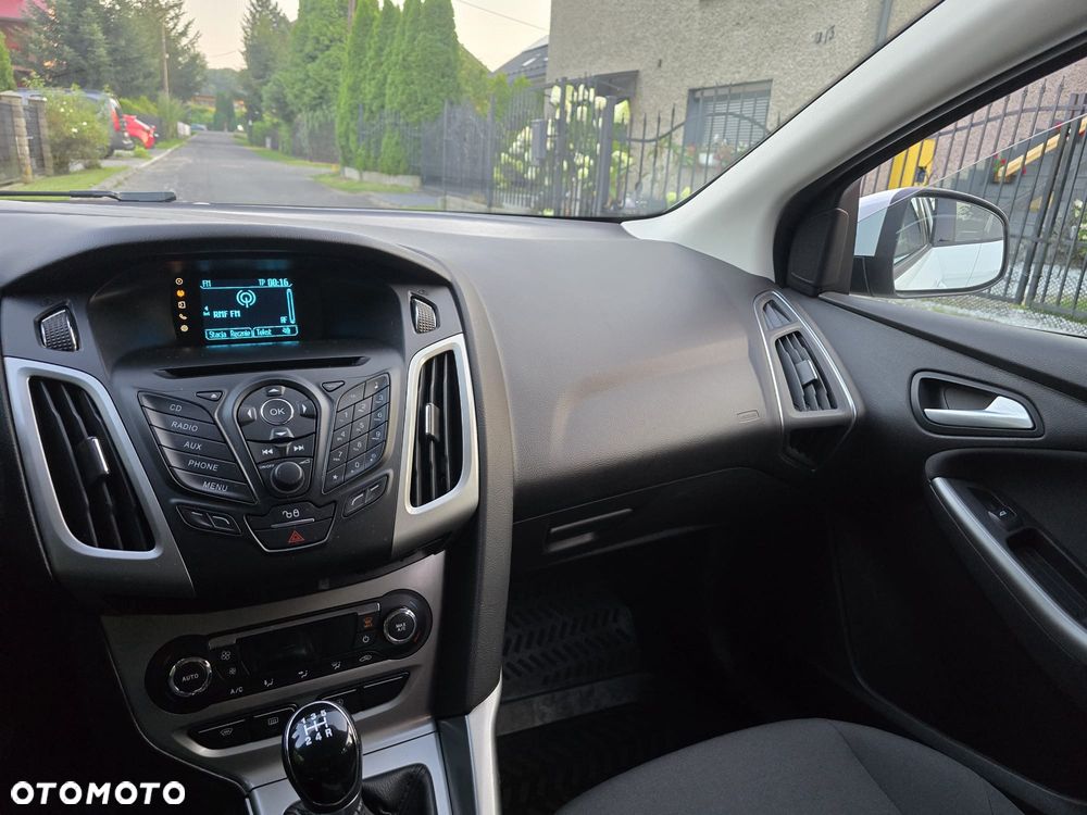 Ford Focus 1.0 EcoBoost 99g Trend Sport - 27