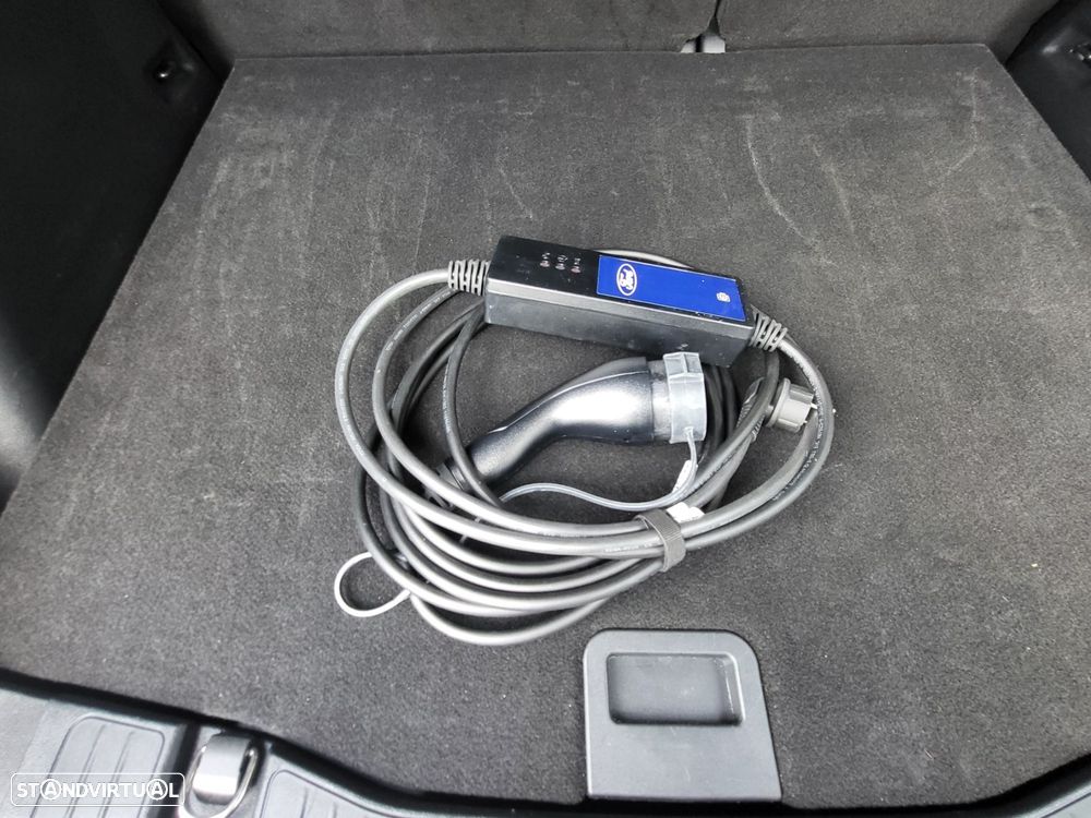 Ford Kuga - 16