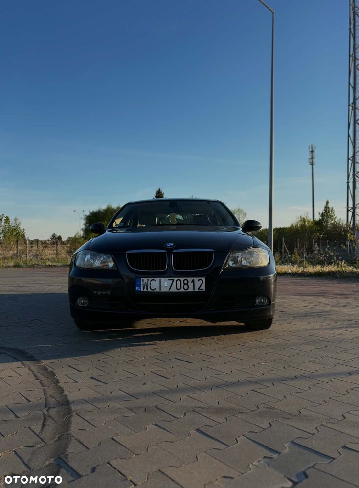 BMW Seria 3 320i - 6
