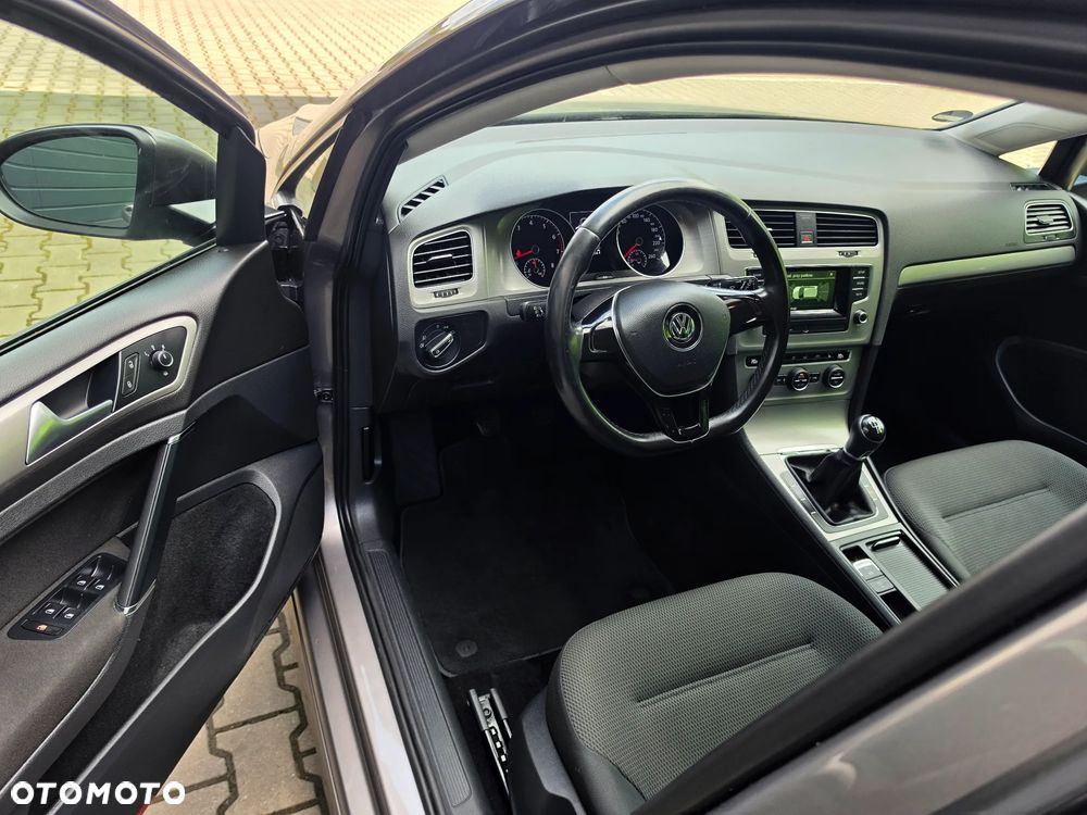 Volkswagen Golf - 13