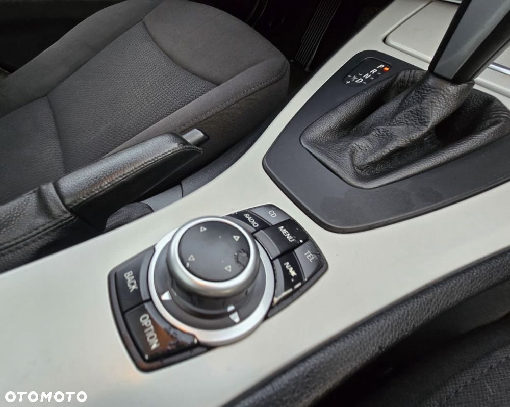 BMW Seria 3 320d DPF - 18