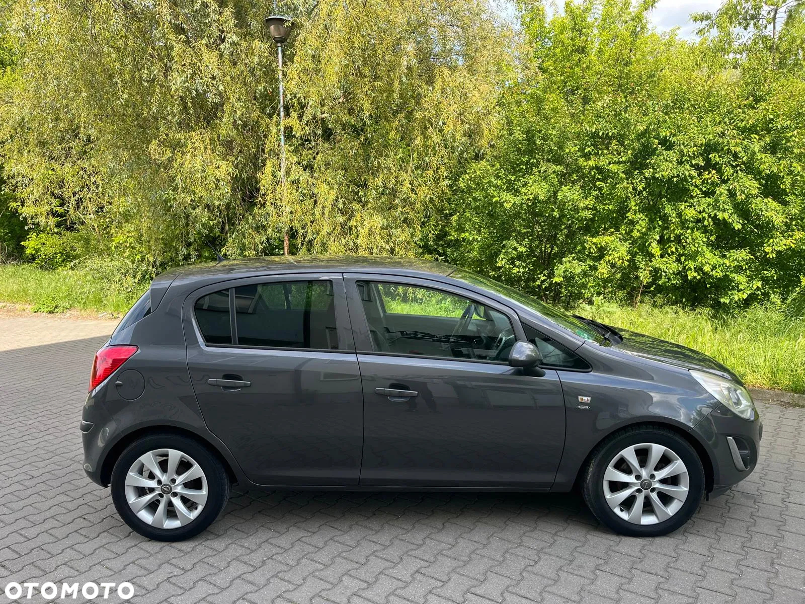 Opel Corsa 1.4 16V Color Edition - 7