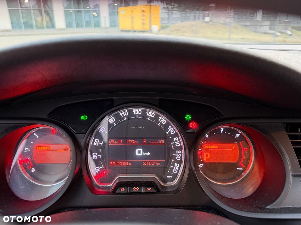 Citroën C5 2.0 HDi Exclusive - 32