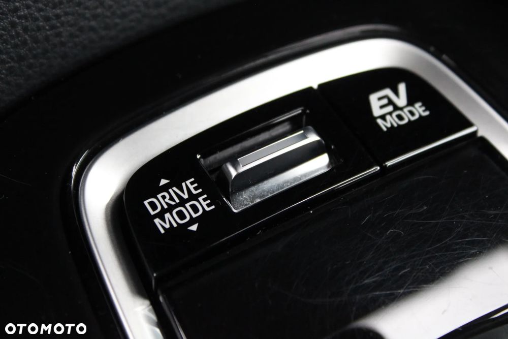 Toyota Corolla 1.8 Hybrid Comfort - 24