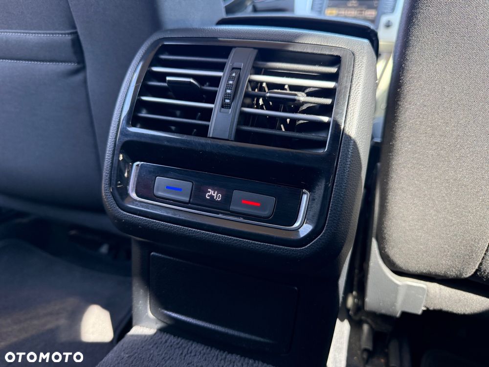 Volkswagen Passat Variant 1.6 TDI BMT Comfortline - 13