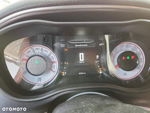 Dodge Challenger - 13