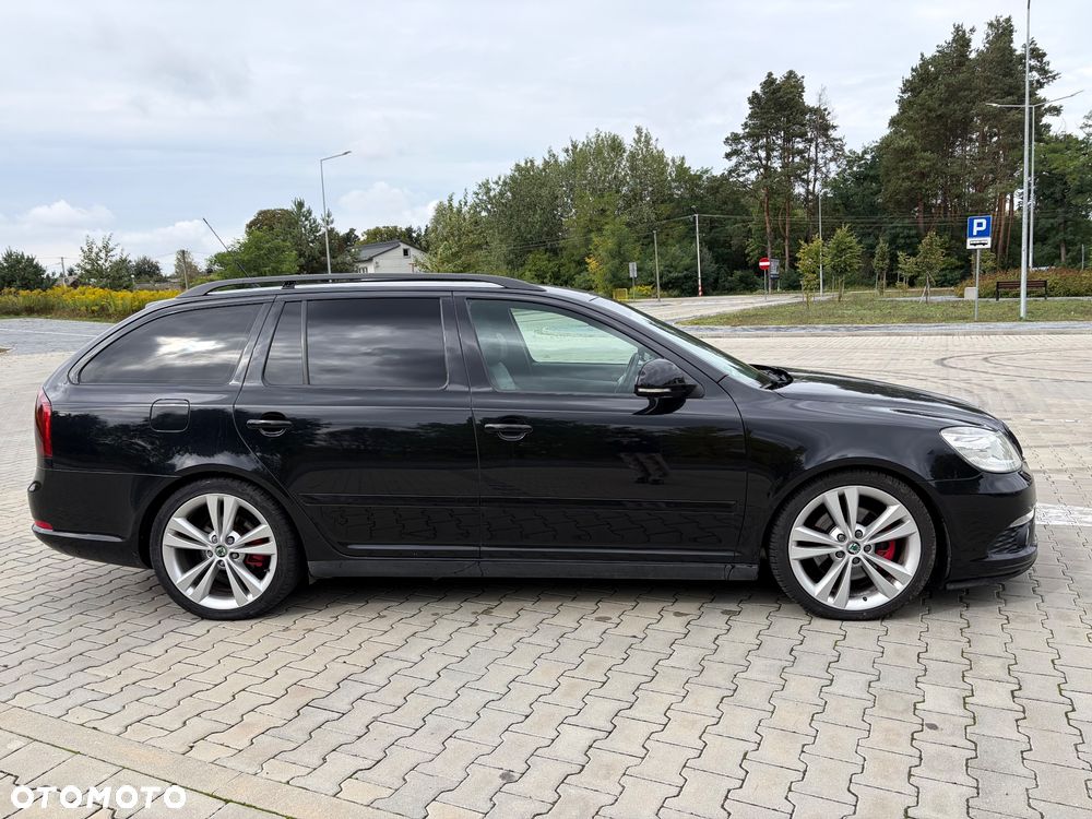 Skoda Octavia 2.0 TDI CR DPF RS - 4