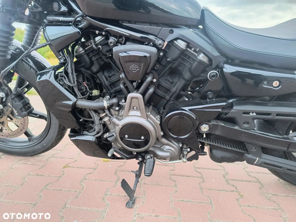 Harley-Davidson Sportster Nightster 975 - 13