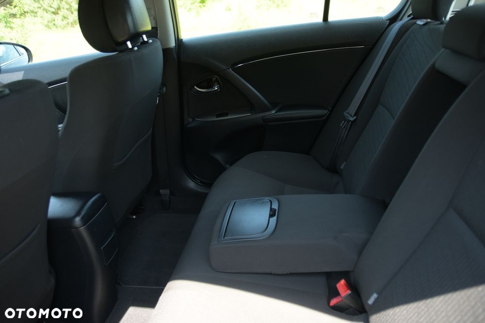 Toyota Avensis 1.8 Executive - 17