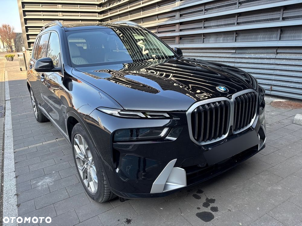 BMW X7 - 12