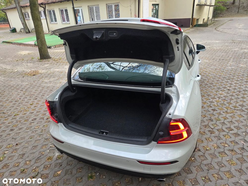 Volvo S60 T6 AWD Geartronic RDesign - 17