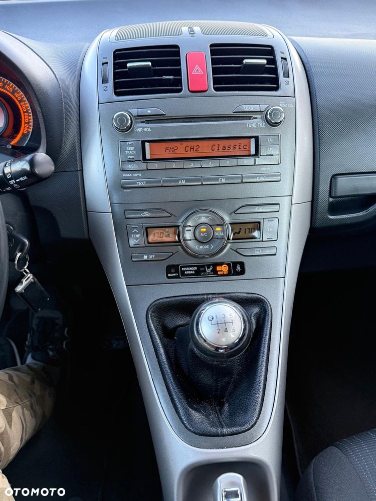 Toyota Auris 2.0 D-4D Luna - 10