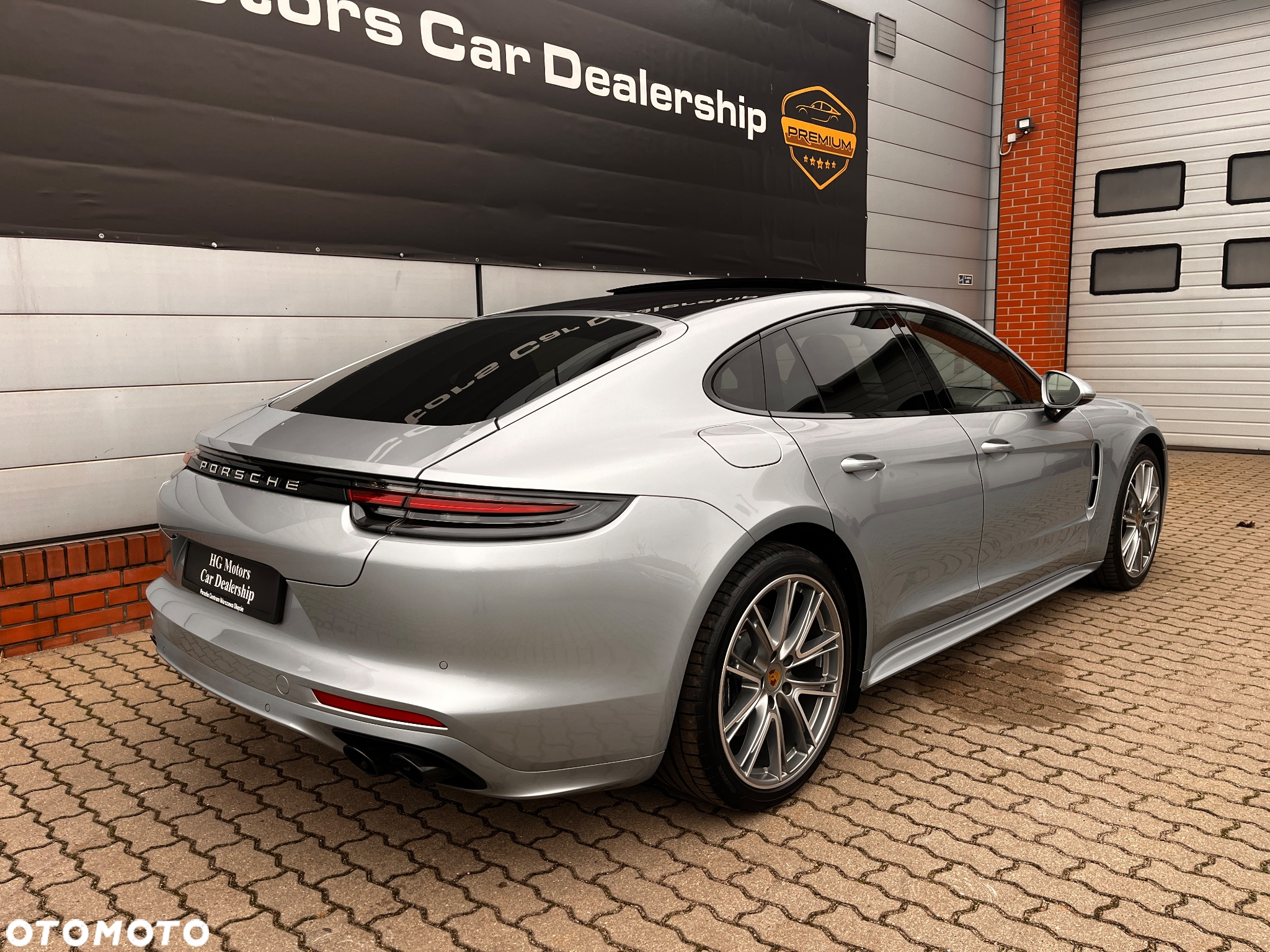Porsche Panamera 4 - 15