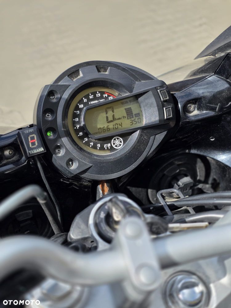Yamaha FZ6 - 12