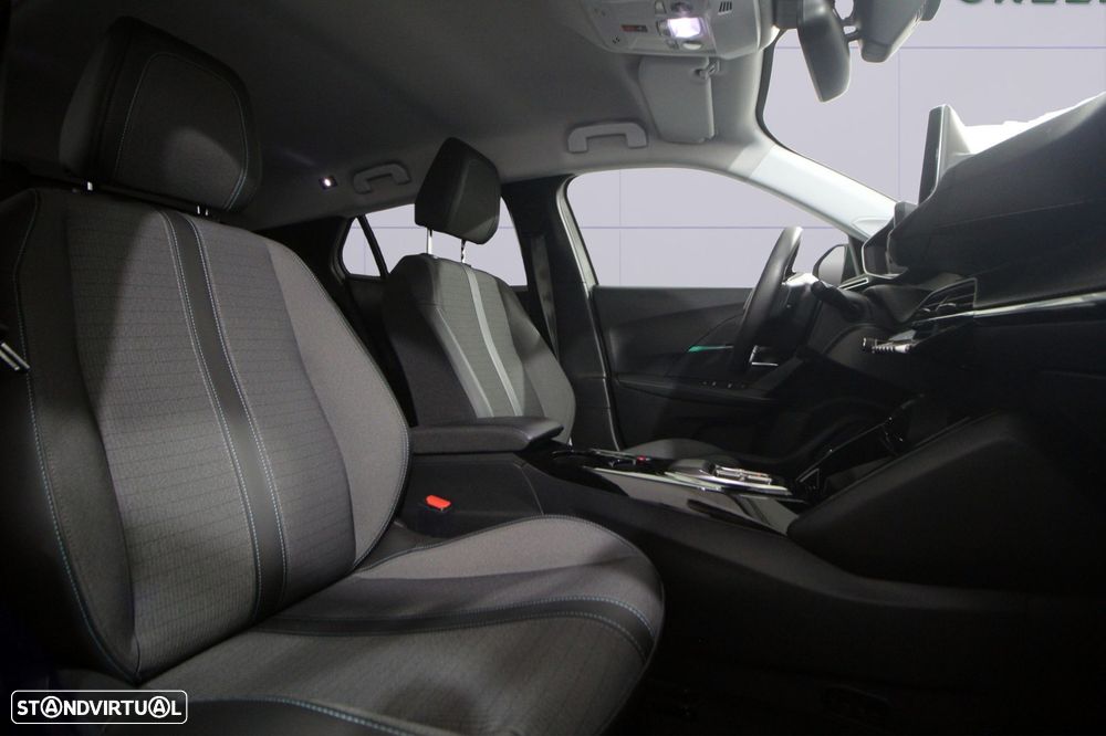 Peugeot e-2008 Allure Pack - 14