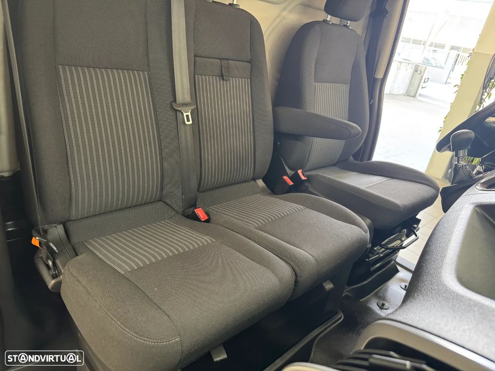 Ford Transit Custom 2.2 - 21