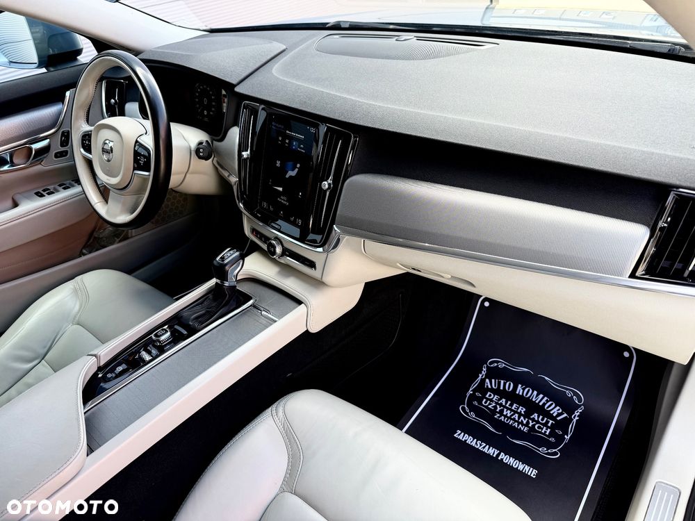 Volvo V90 Cross Country D5 AWD - 29