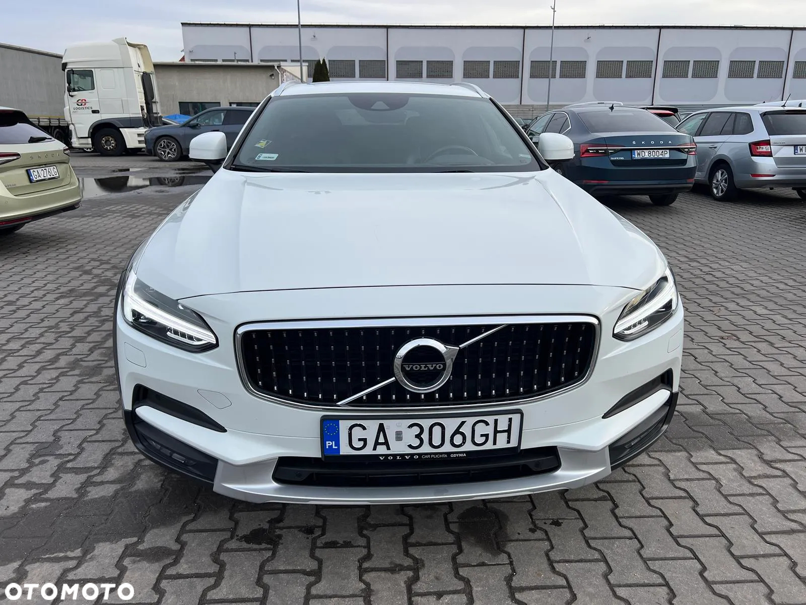 Volvo V90 Cross Country D5 AWD Pro - 2