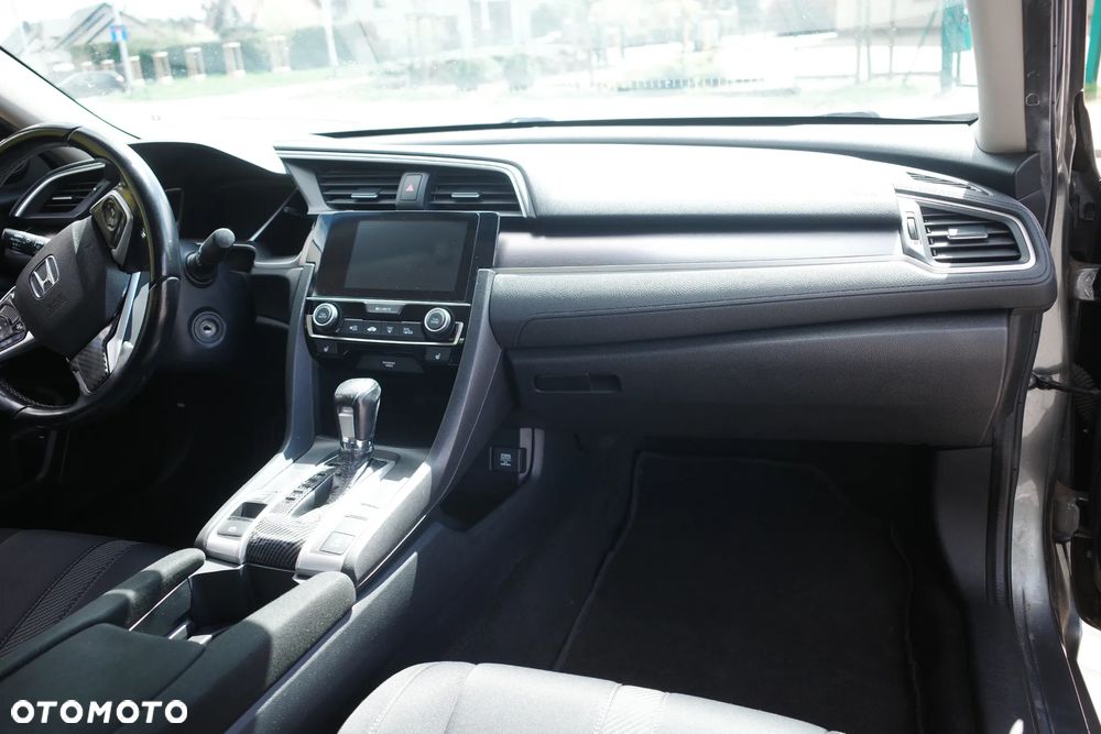 Honda Civic 1.5 T Elegance CVT - 12