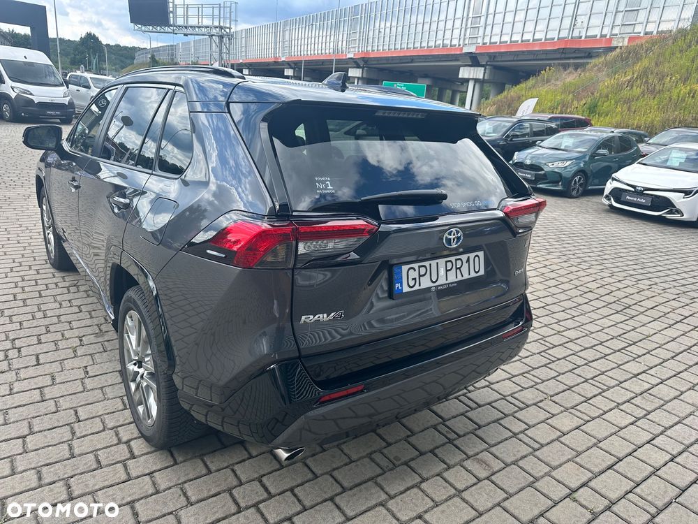 Toyota RAV4 - 4