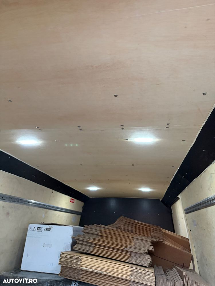 Volkswagen Crafter - 10