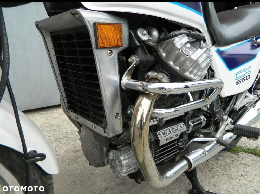 Honda CX - 8