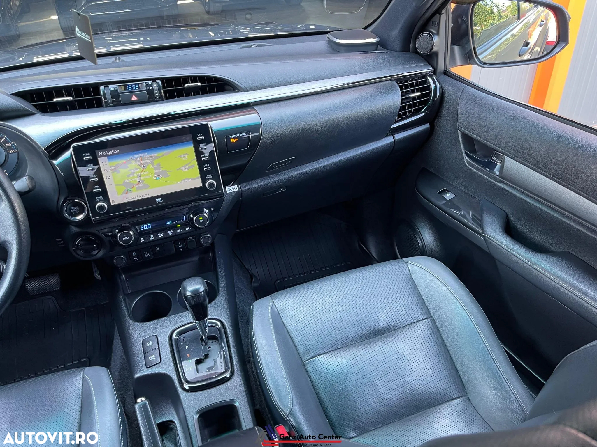 Toyota Hilux 2.8D 204CP 4x4 Double Cab AT Invincible - 9