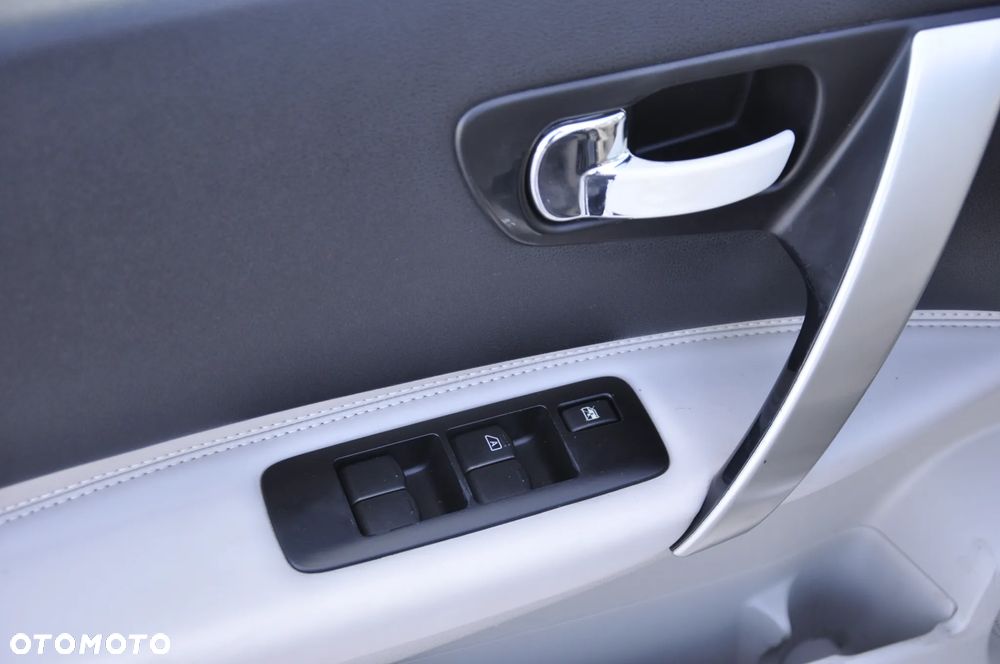 Nissan Qashqai+2 2.0 dCi DPF 4x4 tekna - 7