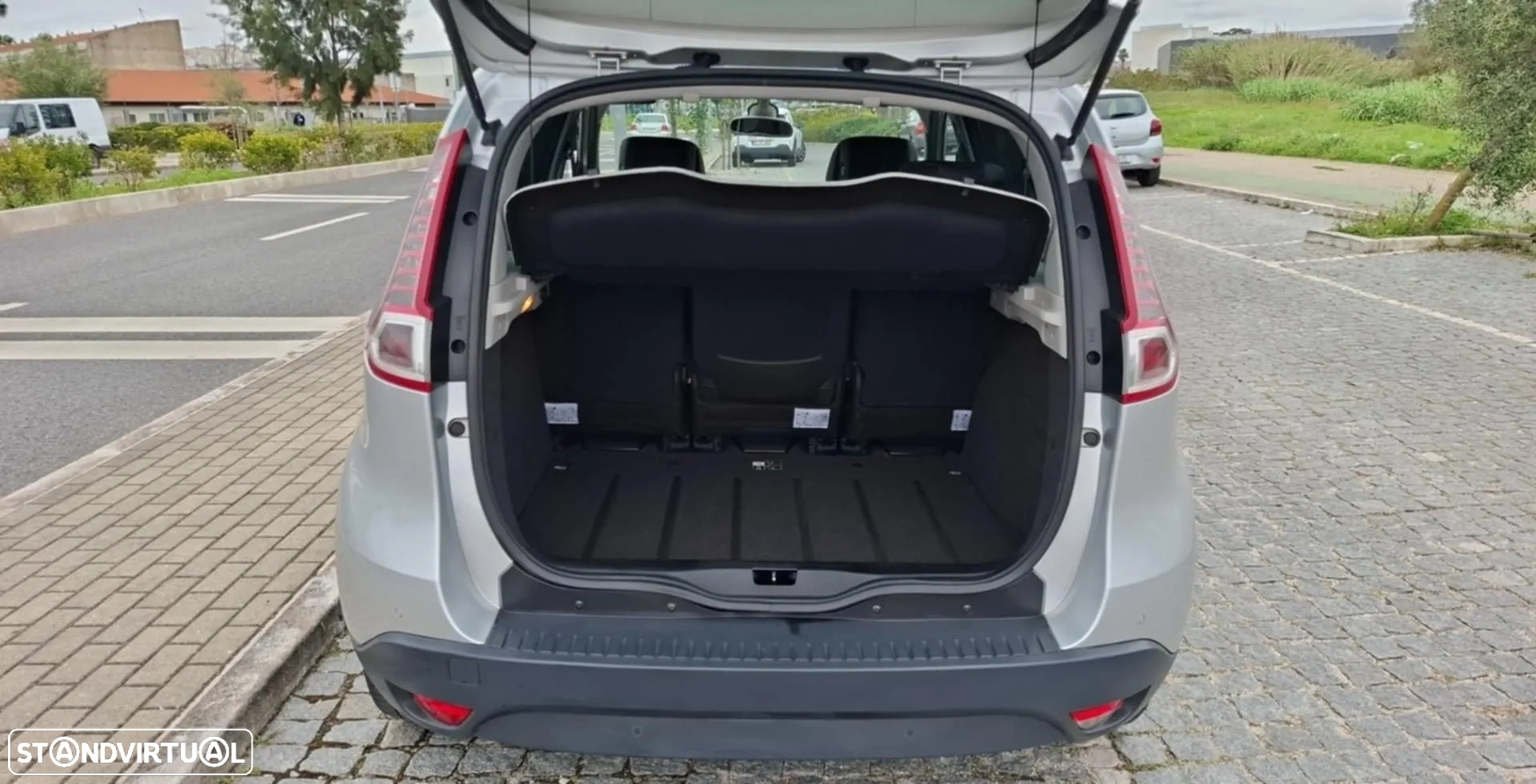 Renault Scénic 1.5 dCi Dynamique S - 7