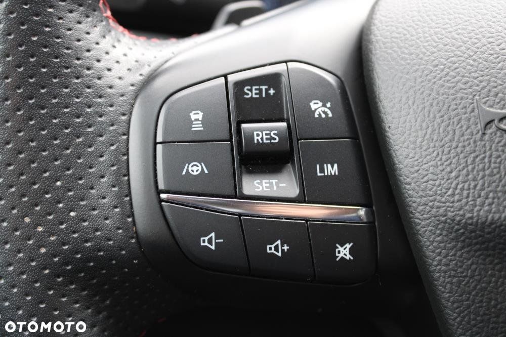 Ford Focus - 11