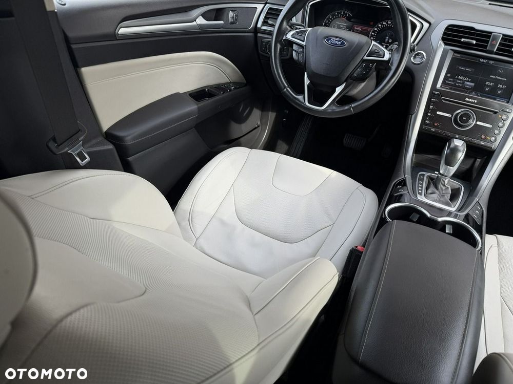 Ford Mondeo - 23